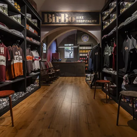 Birbo Bike Hospitality Alojamento de Acomodação e Pequeno-almoço 4*